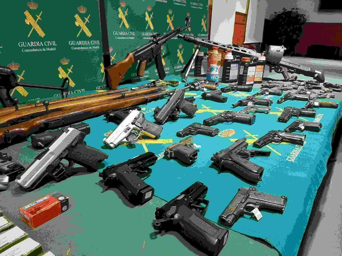 Desarticulada una red de tráfico de armas para el crimen organizado