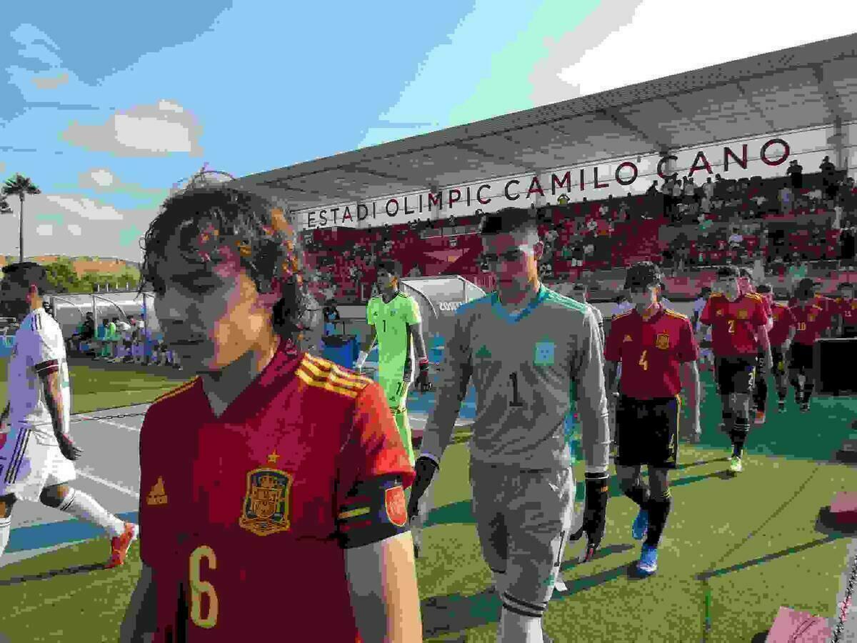 España sub-19 golea 5-1 a México en el Estadi Olímpic
