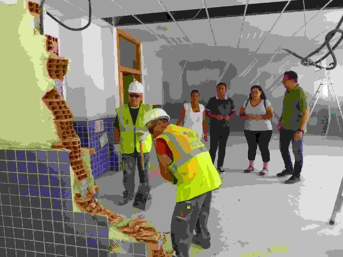 La Nucía · El Ayuntamiento construye una nueva aula  en el Colegio Sant Rafael ante el colapso del centro