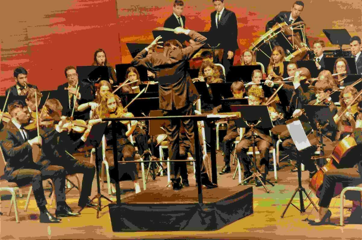 La Nucía · La Orquesta de Jóvenes de la Provincia de Alicante  encandiló al público de l’Auditori