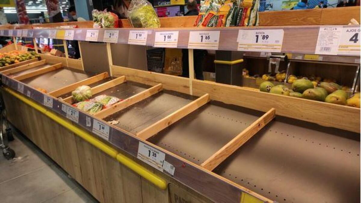 Vuelve la psicosis: acopio de pan, carne y verdura en los supermercados de Madrid