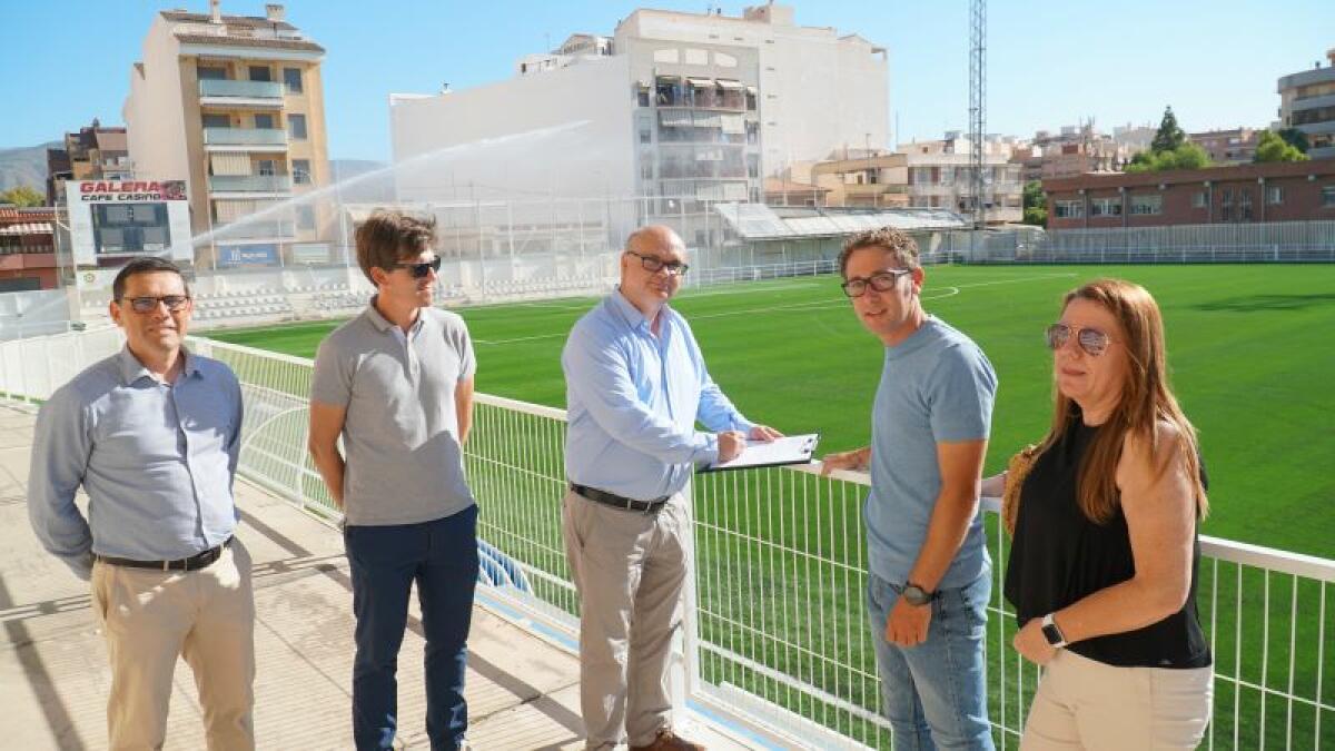 Finalizan los trabajos de sustitución del césped y mejoras del estadio municipal ‘Nou Pla’ de la Vila Joiosa