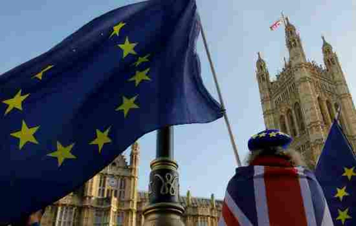 El Brexit vuelve al parlamento británico antes del voto decisivo 