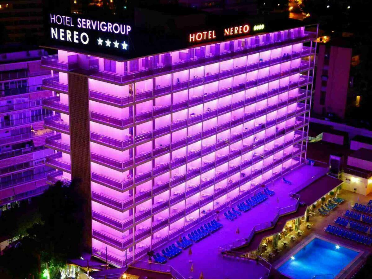 Los hoteles Servigroup de Benidorm se iluminarán de rosa por el Día Mundial contra el Cáncer de Mama