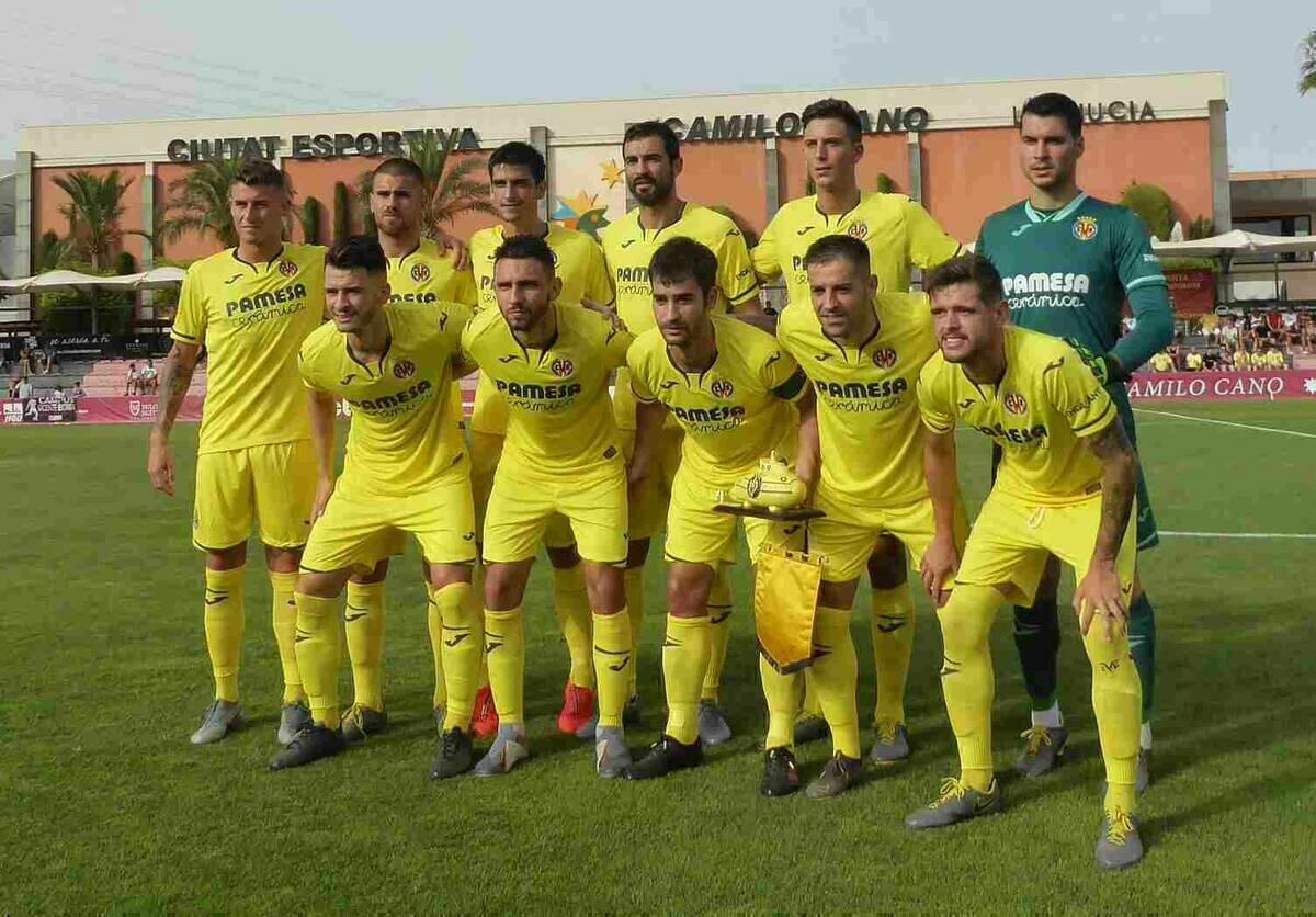 El CF La Nucía se enfrenta al Villarreal C.F.   mañana en el Camilo Cano 