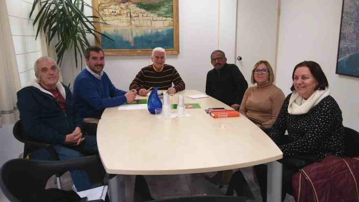 Altea · El Ayuntamiento mantiene una reunión con el delegado saharaui en Alicante, Lehhbih Alisalem
