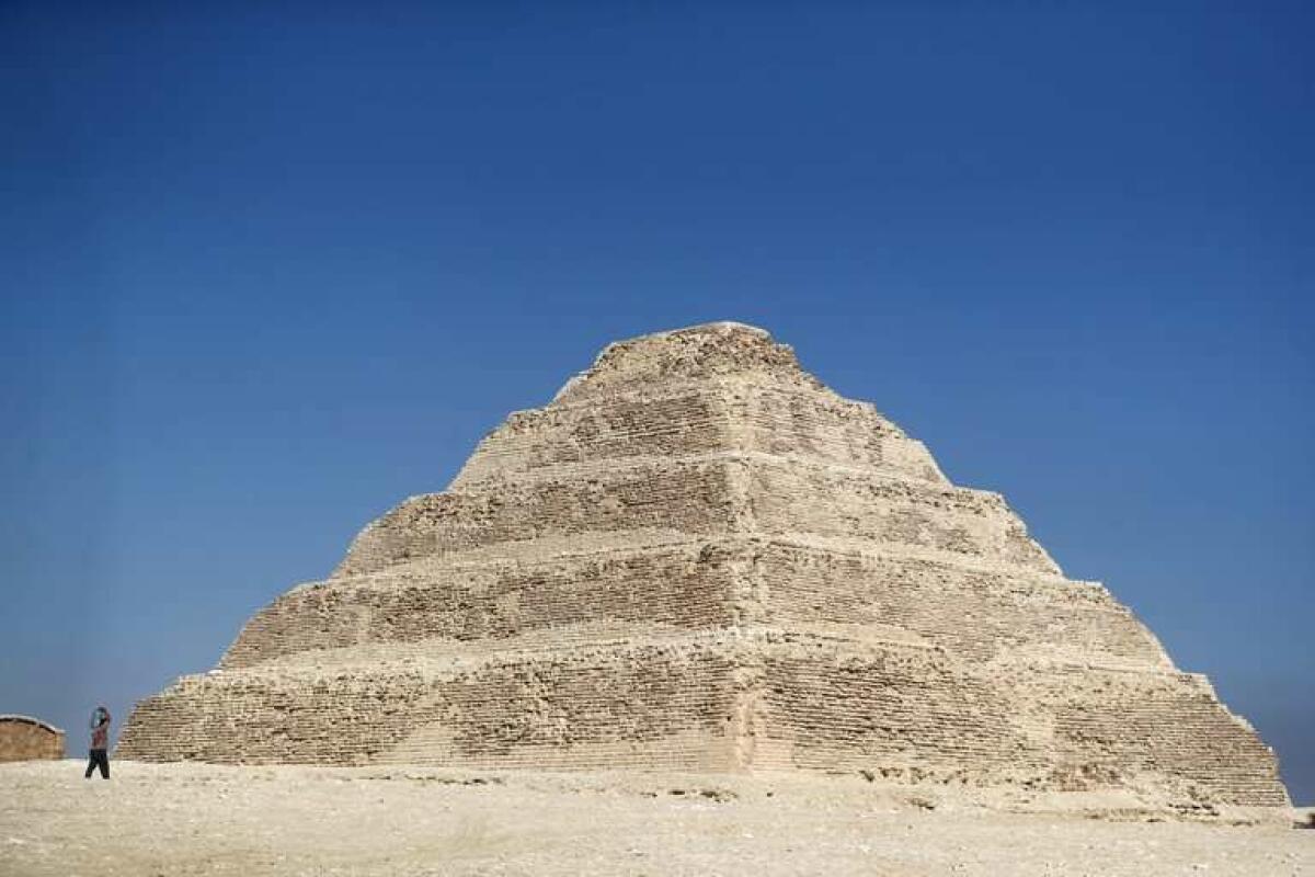 Egipto anunció nuevos descubrimientos arqueológicos “que reescribirán la historia” de Saqqara