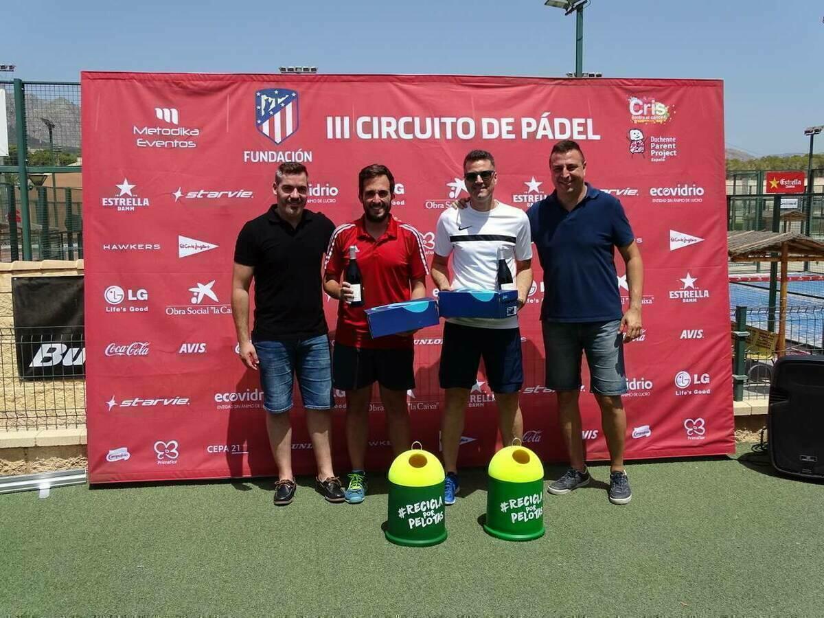 La Nucía · Antonio López entregó los trofeos del “Circuito de Pádel del Atleti de Madrid” 