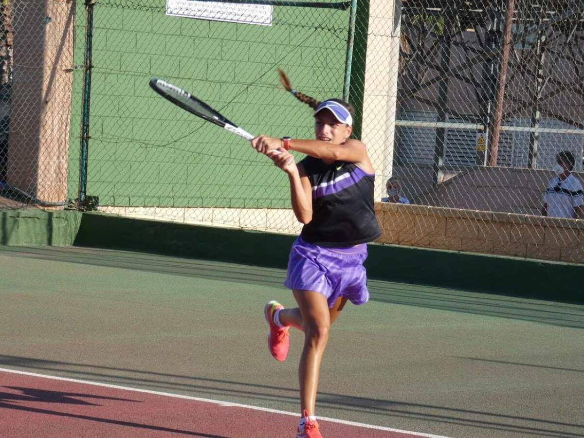 Lucía Llinares hace “doblete” en Portugal y gana el Torneo ITF sub 18 J4