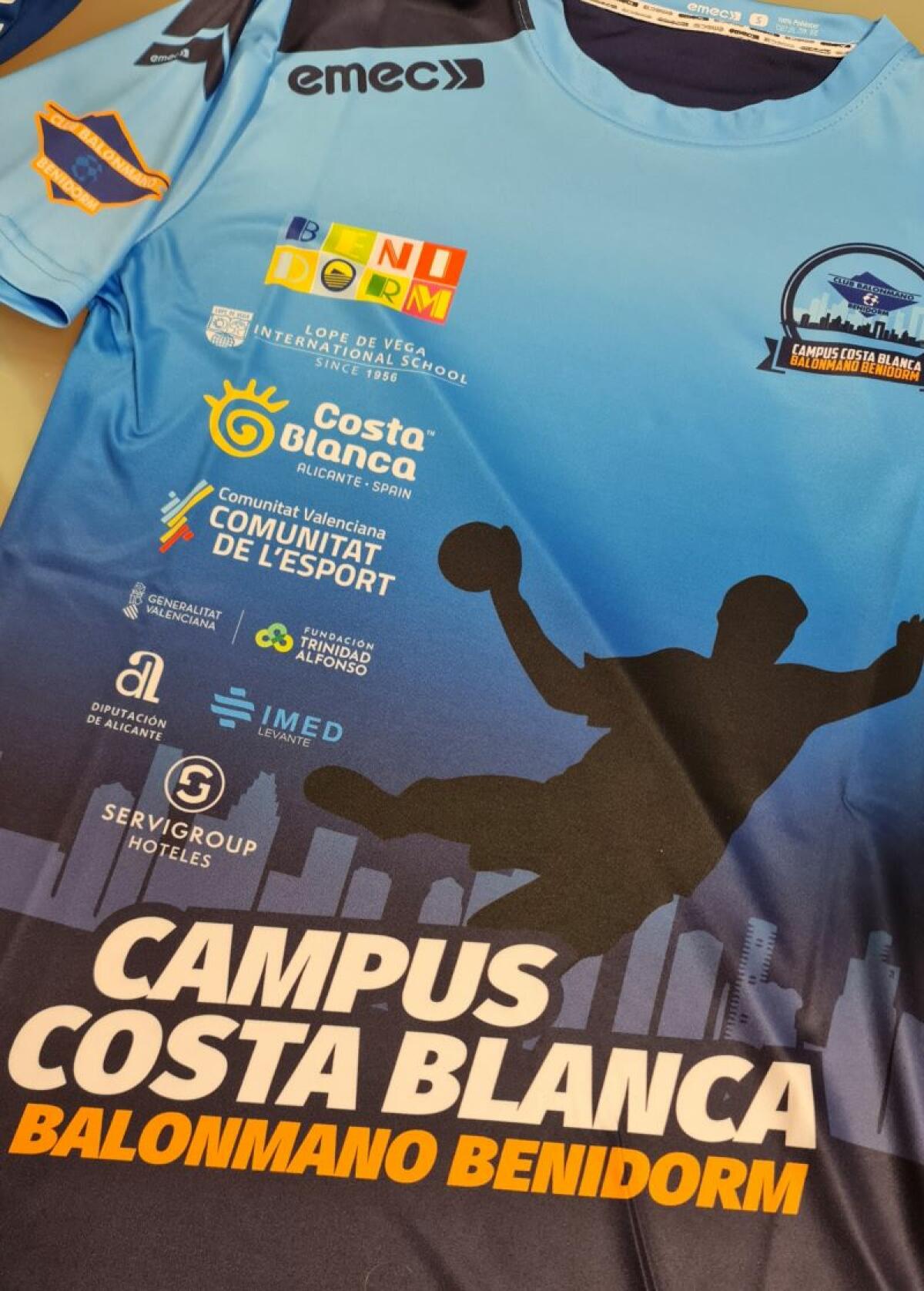 Este pasado fin de semana finalizaba con un notable éxito el primer Campus Costa Blanca organizado por el Balonmano Benidorm, y celebrado en las instalaciones del Palau d’Esports y del C.I. Lope de Vega.