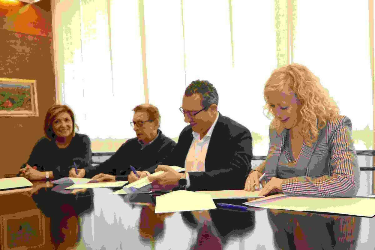 Convenio de colaboración entre el Ayuntamiento de Benidorm y el Doble Amor