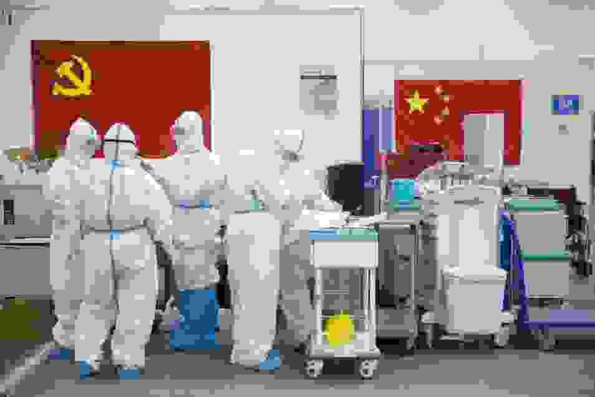 Xi Jinping amenaza de muerte a los médicos de Wuhan que hablen del inicio de la pandemia del coronavirus