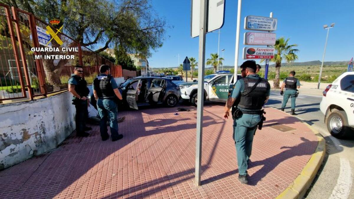 La Guardia Civil detiene a dos escurridizos y peligrosos atracadores huidos de la justicia 