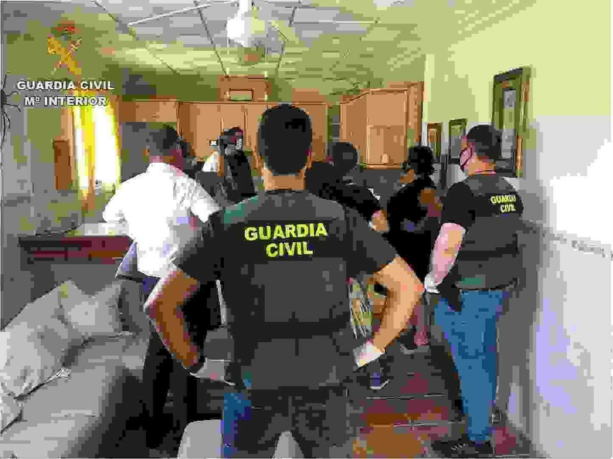 La Guardia Civil detiene a dos hombres por el homicidio de una mujer británica en Granja de Rocamora.