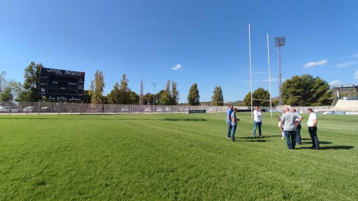 El Ayuntamiento de la Vila Joiosa firma la recepción de las obras de mejora del terreno de juego del estadio municipal de rugby  de ‘El Pantano’