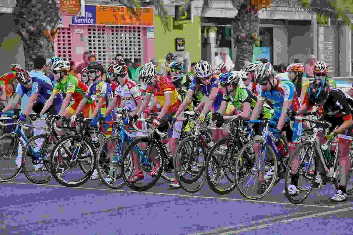 Este domingo vuelve el ciclismo a la ciudad de Alicante con el XXXII Trofeo Diputación