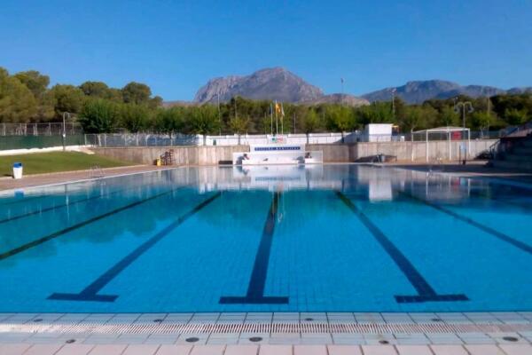 La piscina de la Ciudad Deportiva Guillermo Amor ya está operativa tras la celebración del Low Festival 
